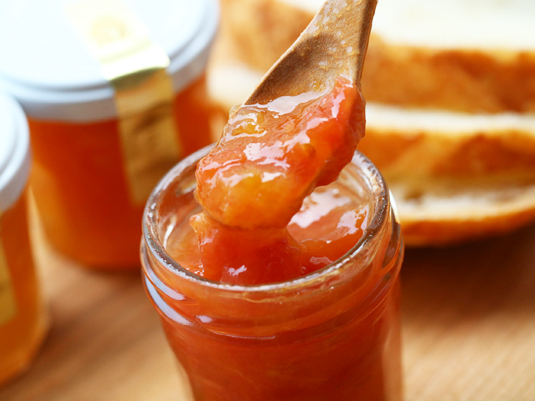 新味トマトスモモジャムを味わう2つの方法
