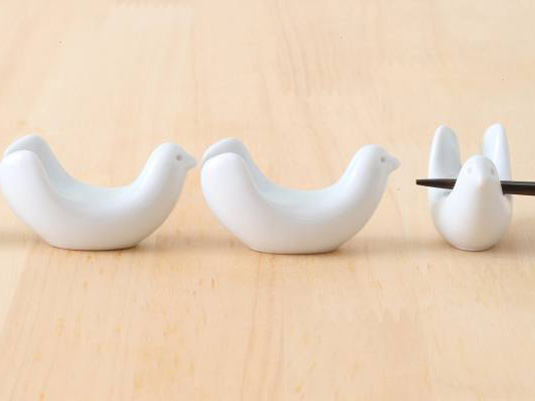 飽きのこないデザイン！日本中で愛され続ける白山陶器