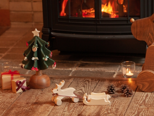 ミニマムにクリスマスを楽しむ！コンパクト＆一年中飾れるインテリア雑貨